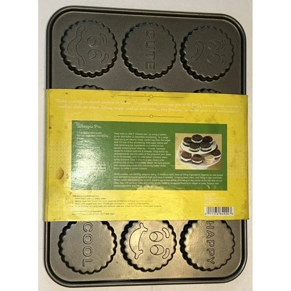Nordic Ware Pro NIP Cast Aluminum Treat Pan Funny Faces‎ Whoopie Pie New USA